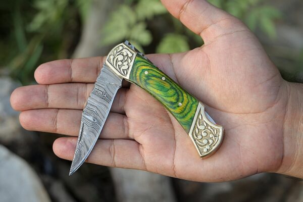 Damascus Steel Hunting Knife with Green Wooden Handle - Image 5