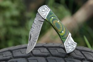 Damascus Steel Hunting Knife with Green Wooden Handle